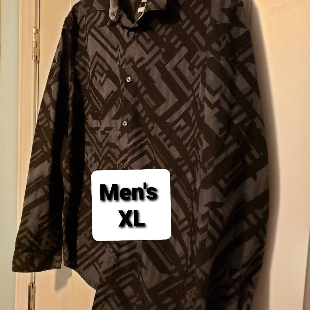 Men's Calvin Klein button shirt XL